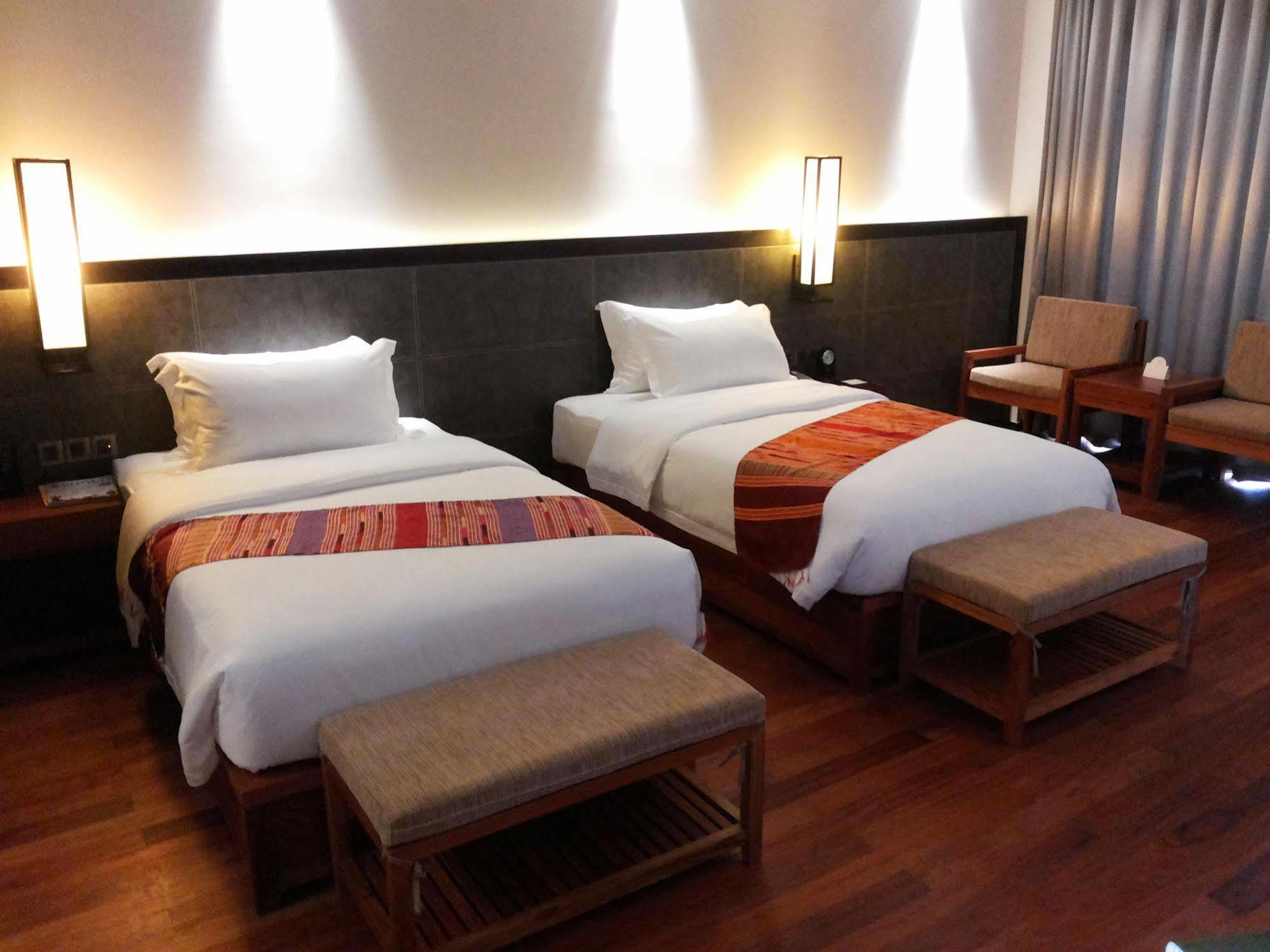 Landmark Mekong Riverside Hotel Вьентьян Экстерьер фото
